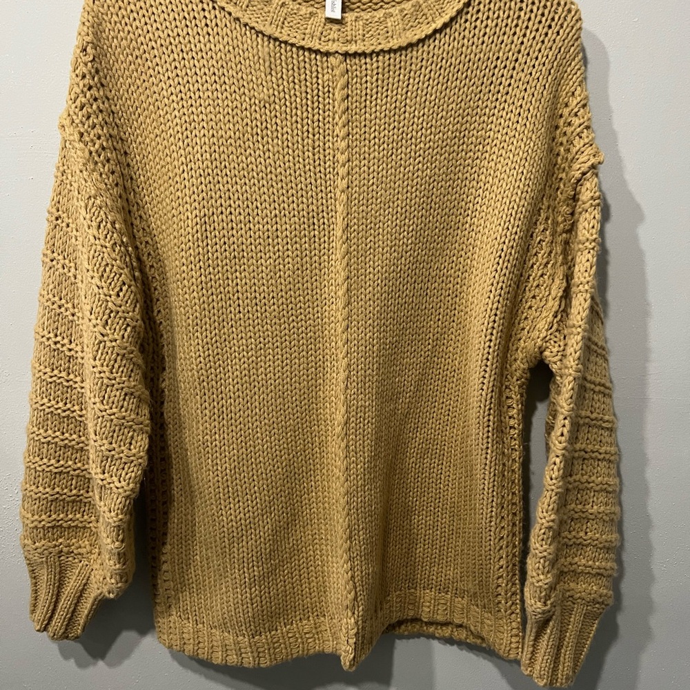 WishList tan-colored Easel chunky knit dolman sleeve sweater  S/M #oversized